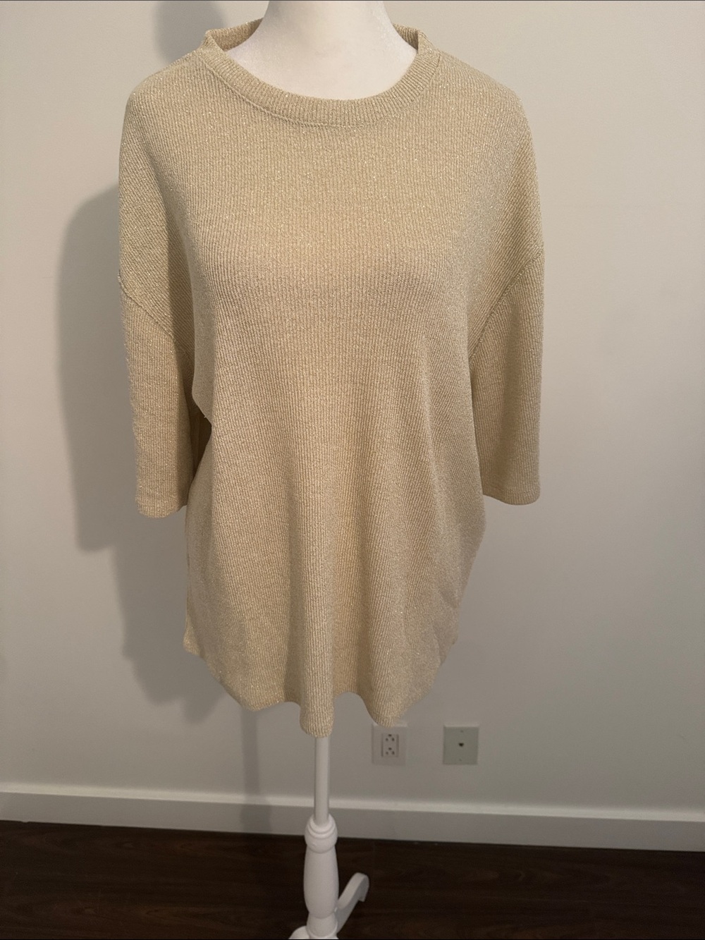 New Zara knit beige/gold sweater